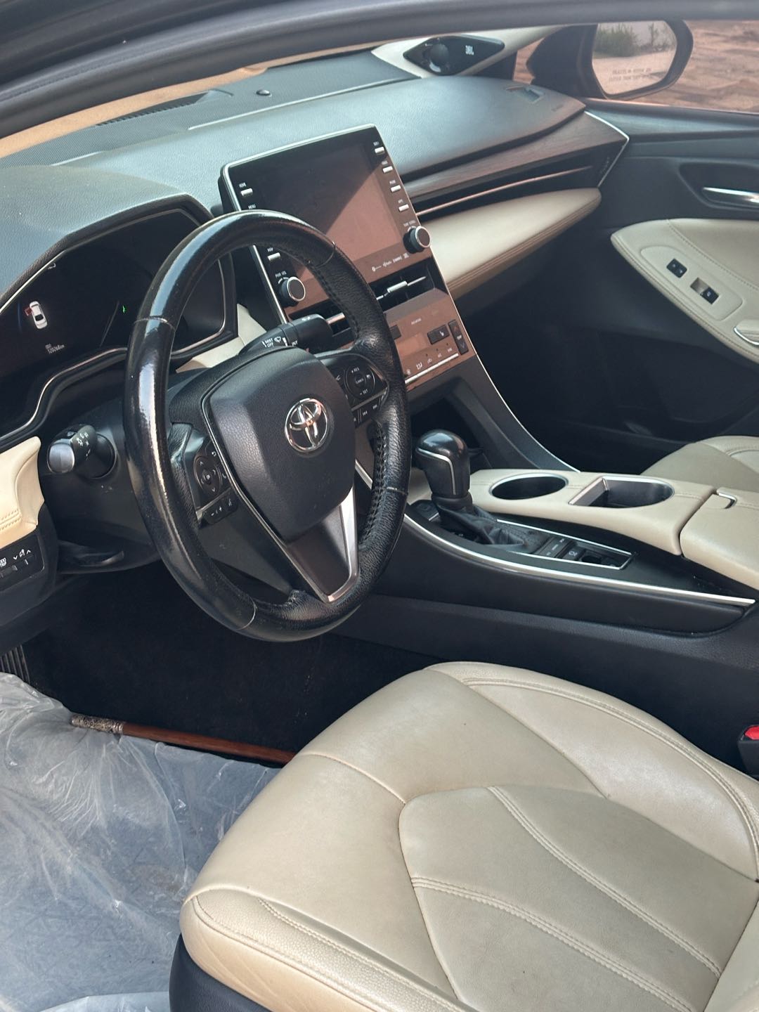 Car Image 2020 TOYOTA AVALON XSE
