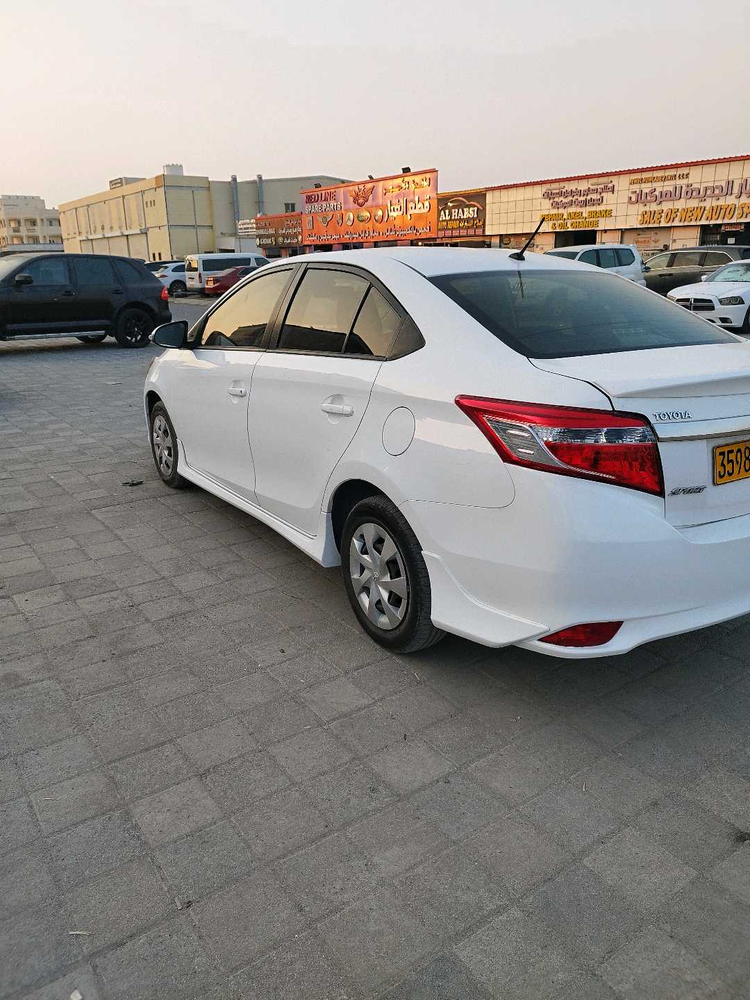 Car Image 2014 TOYOTA YARIS S
