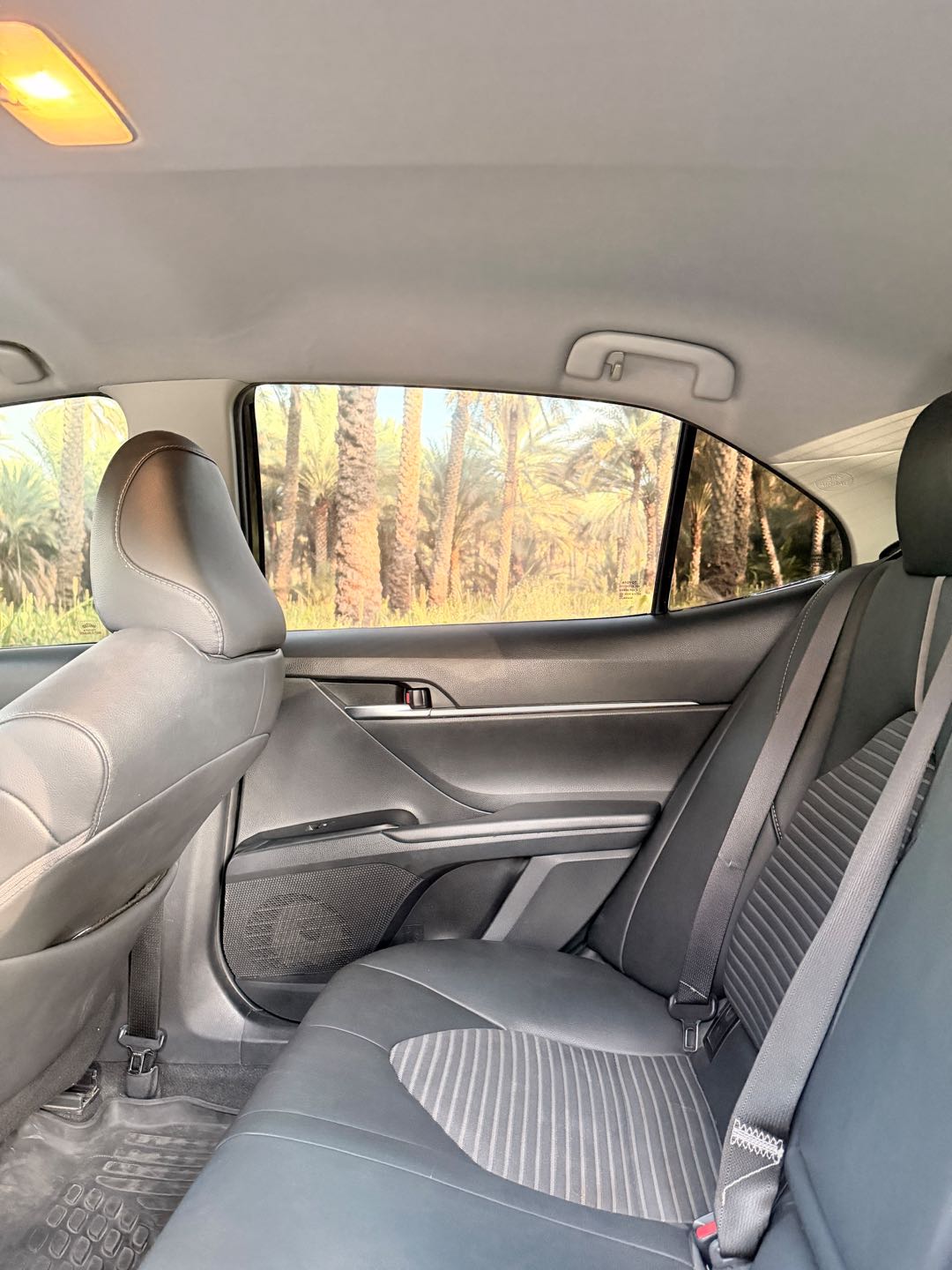 Car Image 2018 TOYOTA CAMRY SE