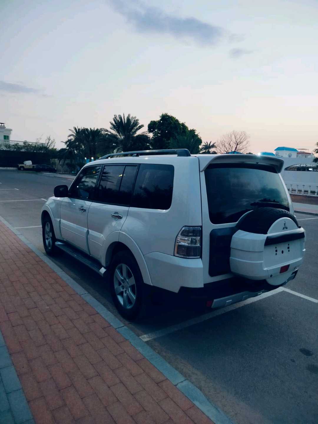 Car Image 2008 MITSUBISHI PAJERO GLS