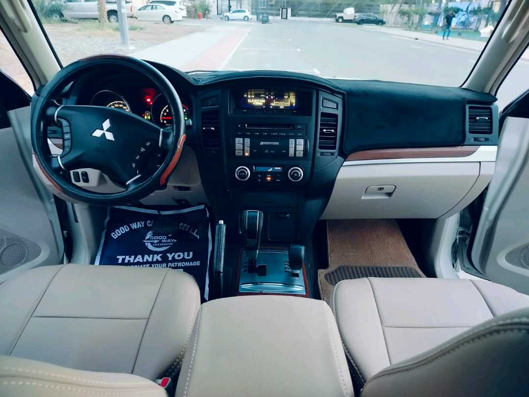 Car Image 2008 MITSUBISHI PAJERO GLS