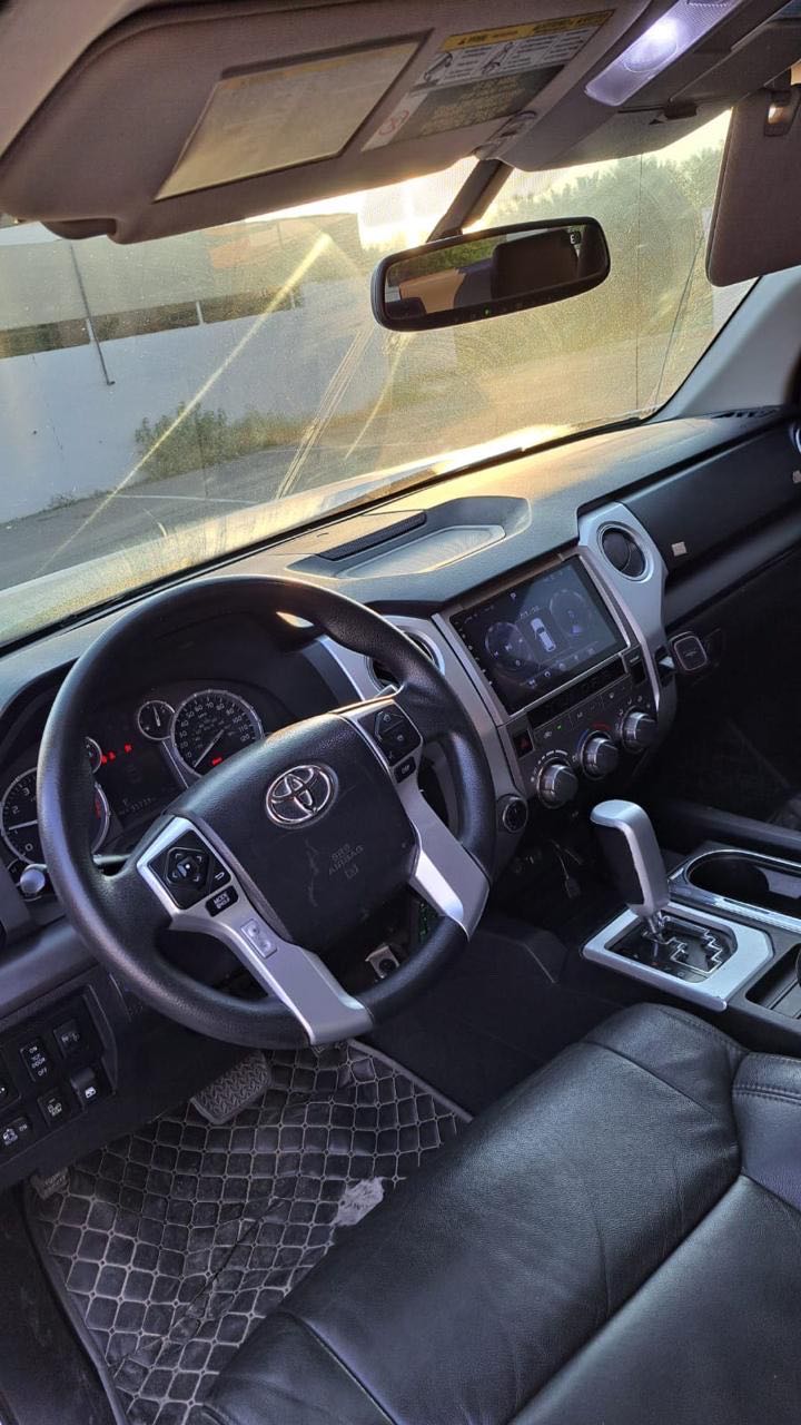 Car Image 2017 TOYOTA TUNDRA TRD