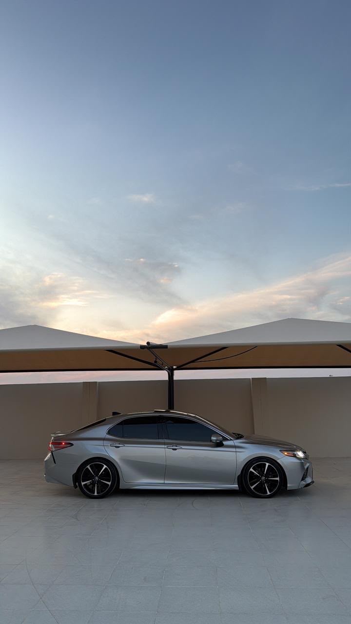 Car Image 2018 TOYOTA CAMRY XSE