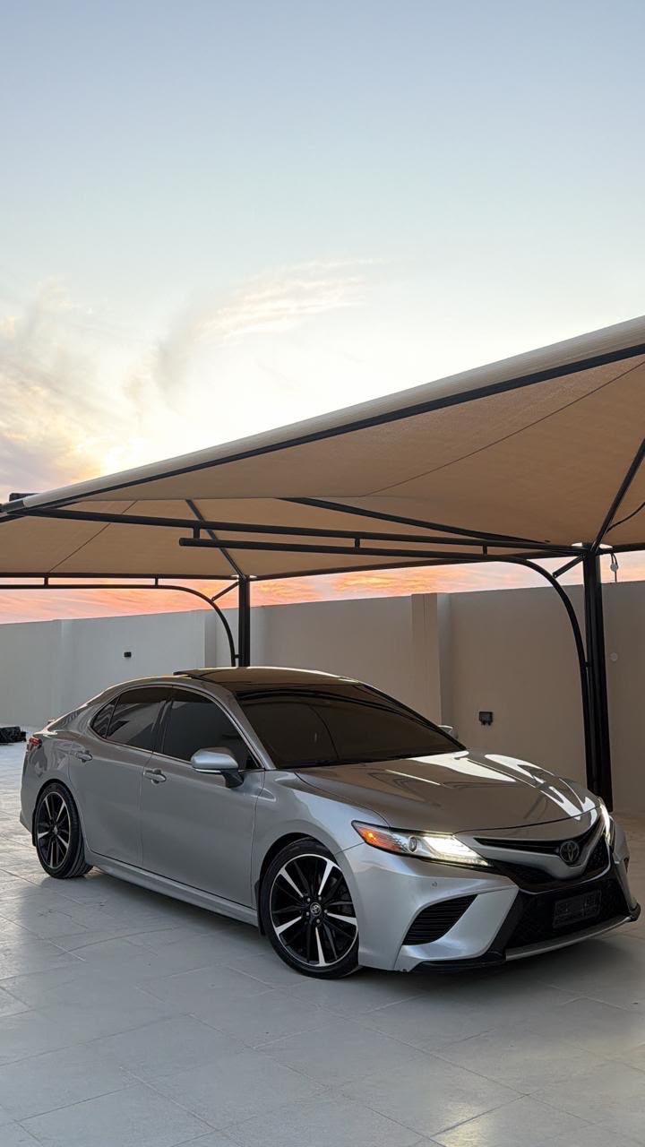 Car Image 2018 TOYOTA CAMRY XSE