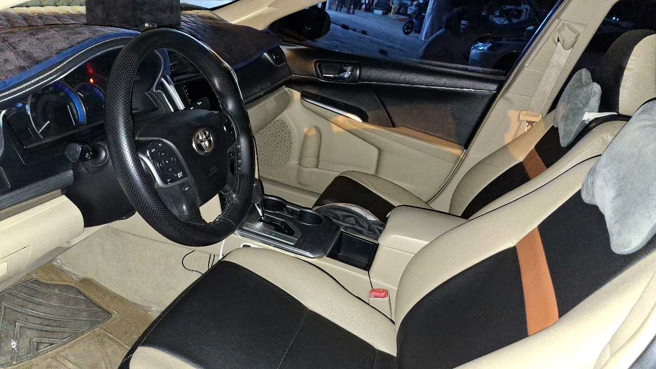 TOYOTA CAMRY LE 2014