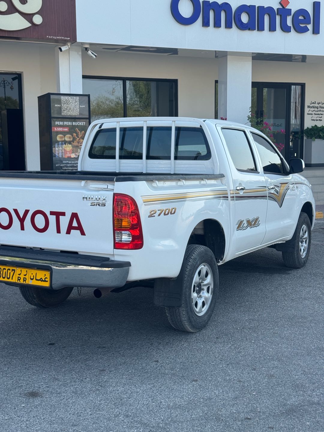 Car Image 2011 TOYOTA HILUX 2.7