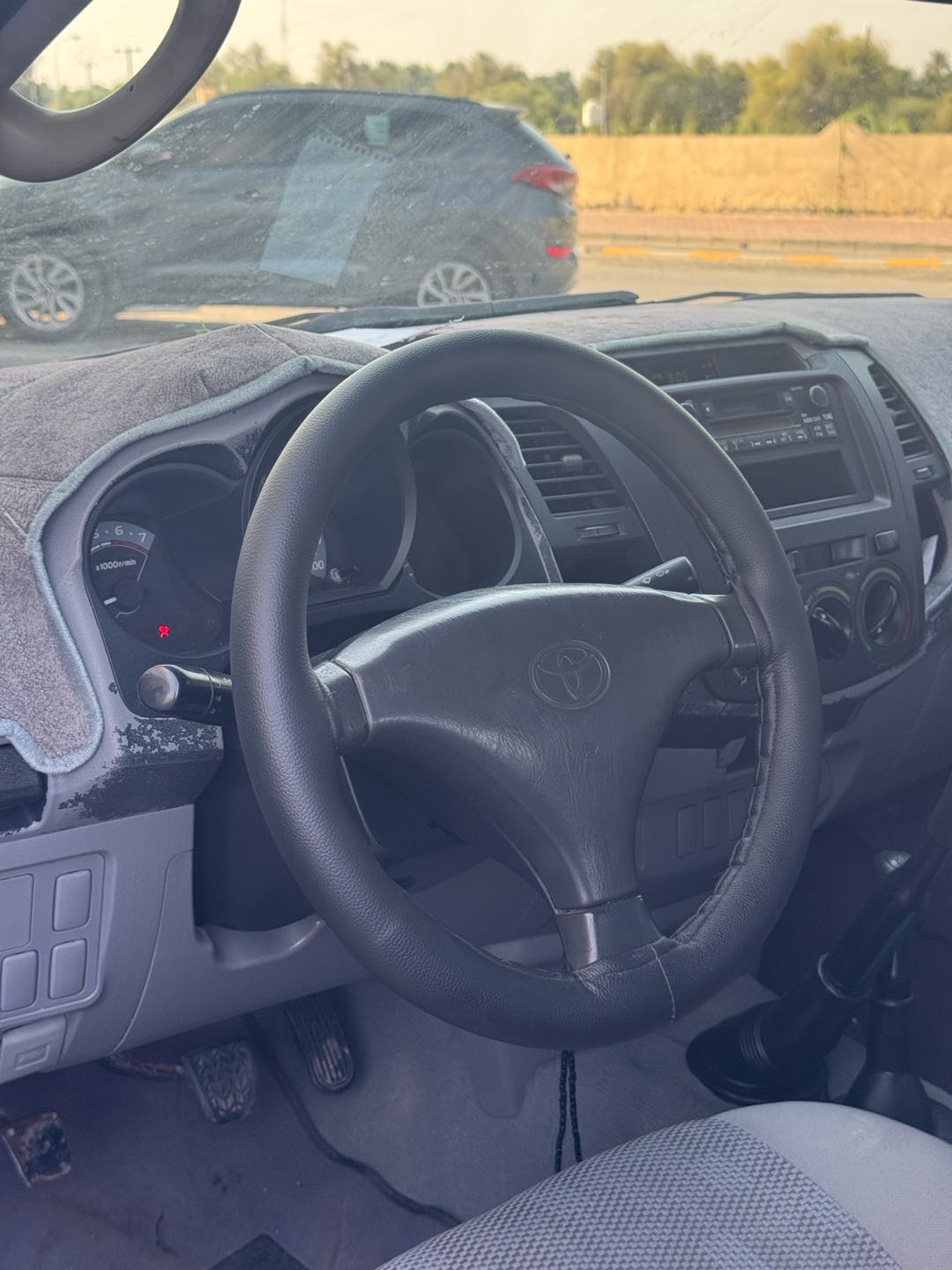 Car Image 2011 TOYOTA HILUX 2.7