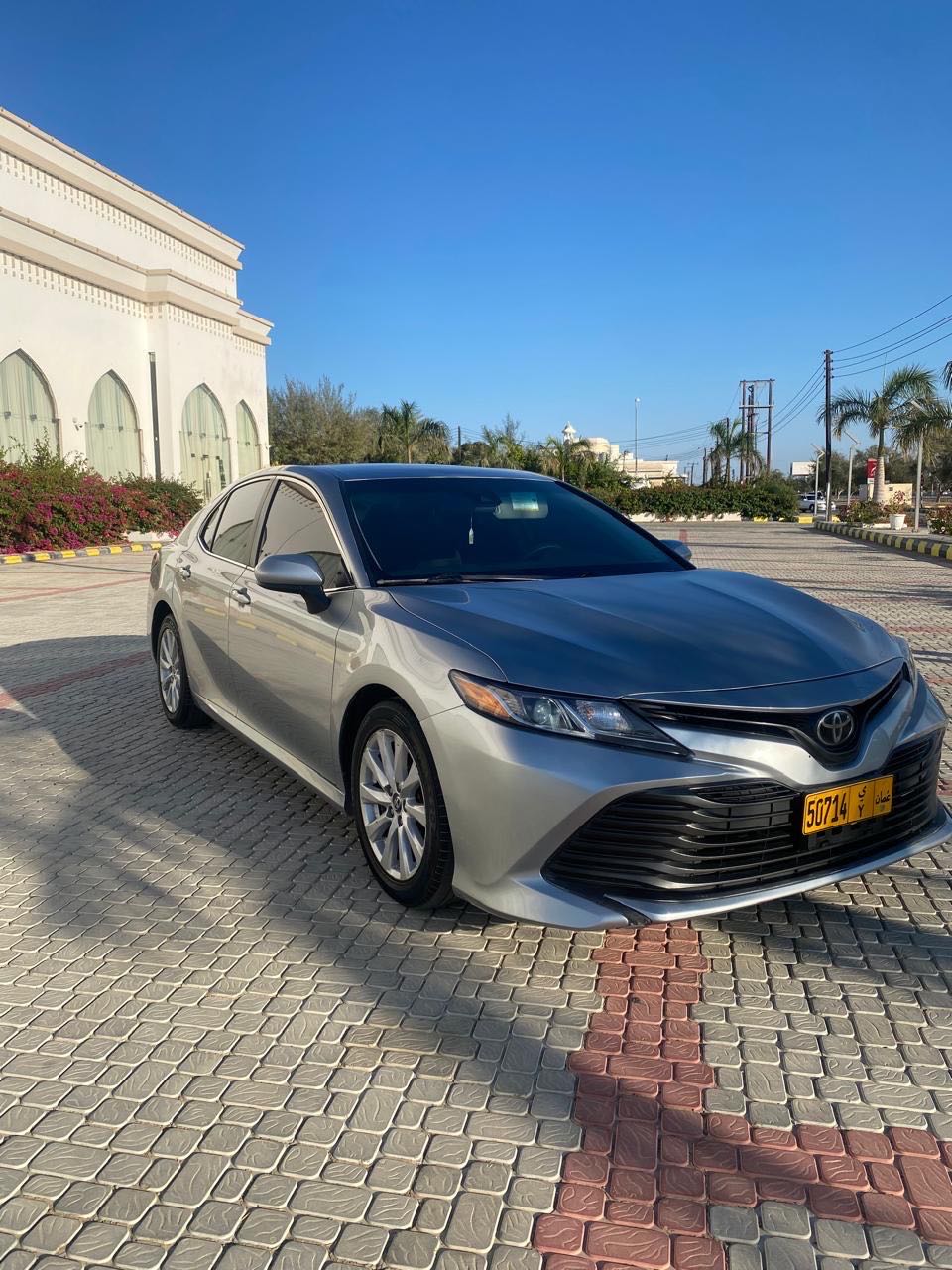 Car Image 2018 TOYOTA CAMRY LE