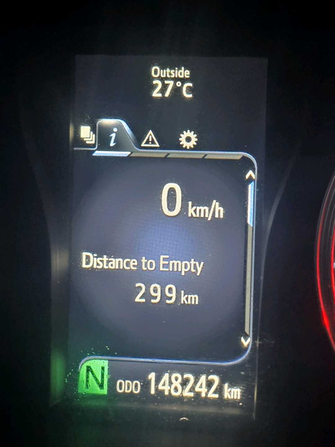 Car Image 2014 TOYOTA CAMRY SE