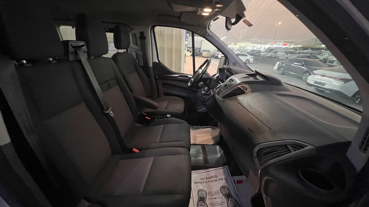 Car Image 2022 FORD TRANSIT 