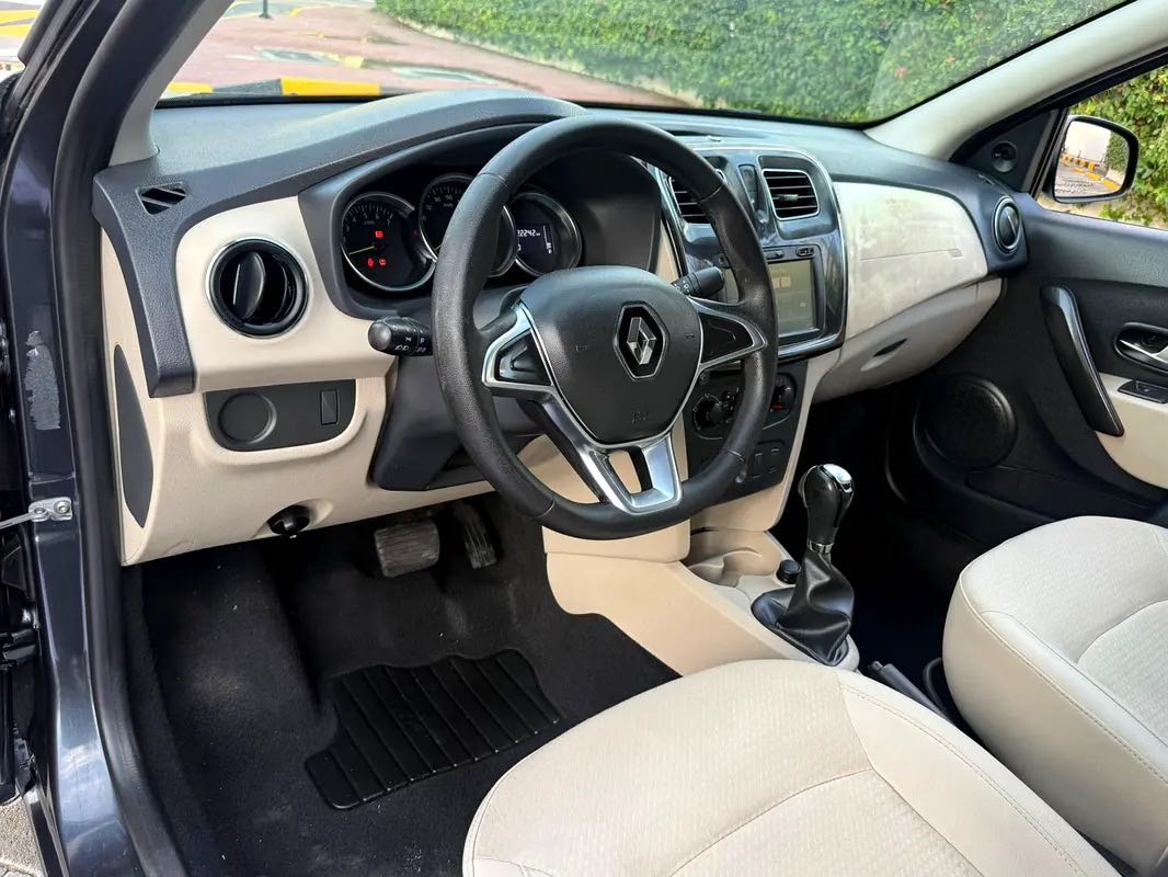 Car Image 2020 RENAULT SYMBOL Stepway