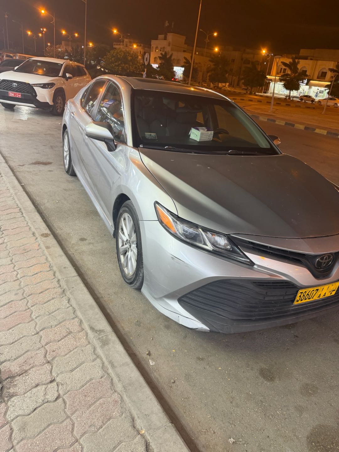 Car Image 2018 TOYOTA CAMRY XLE