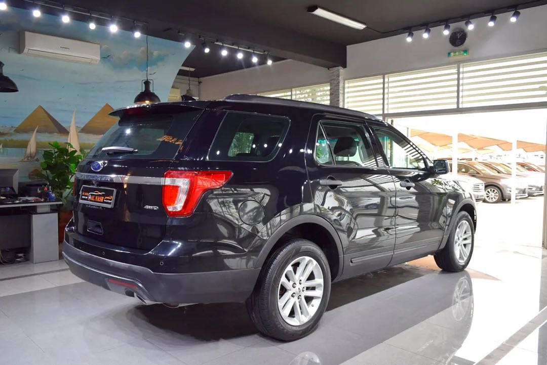 Car Image 2016 FORD EXPLORER XLT