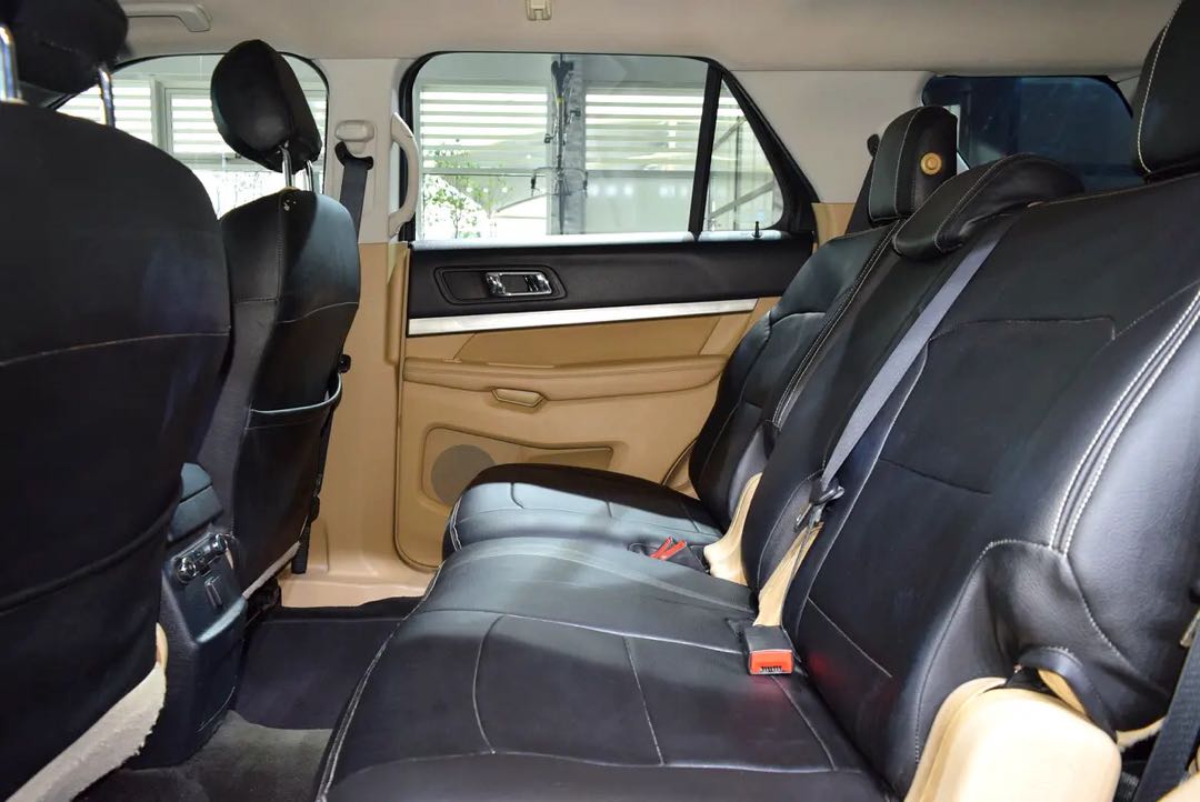 Car Image 2016 FORD EXPLORER XLT
