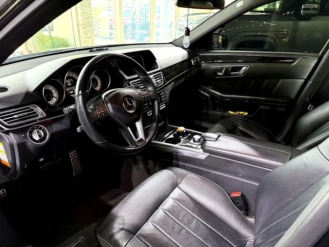 Car Image 2014 MERCEDES E Class 400