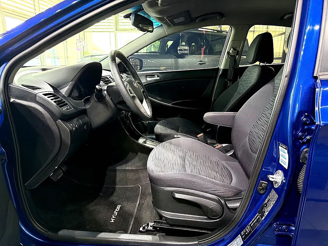 Car Image 2017 HYUNDAI ACCENT GL