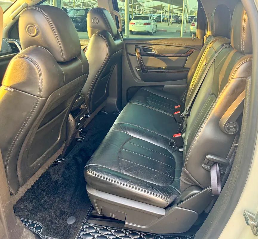 Car Image 2014 GMC ACADIA Denali
