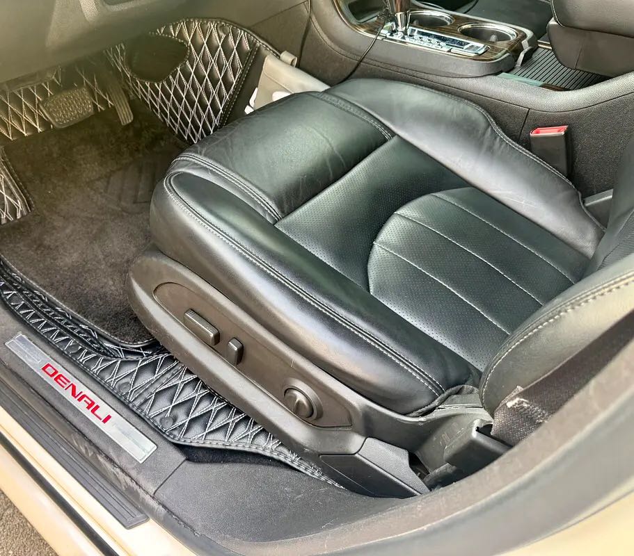 Car Image 2014 GMC ACADIA Denali