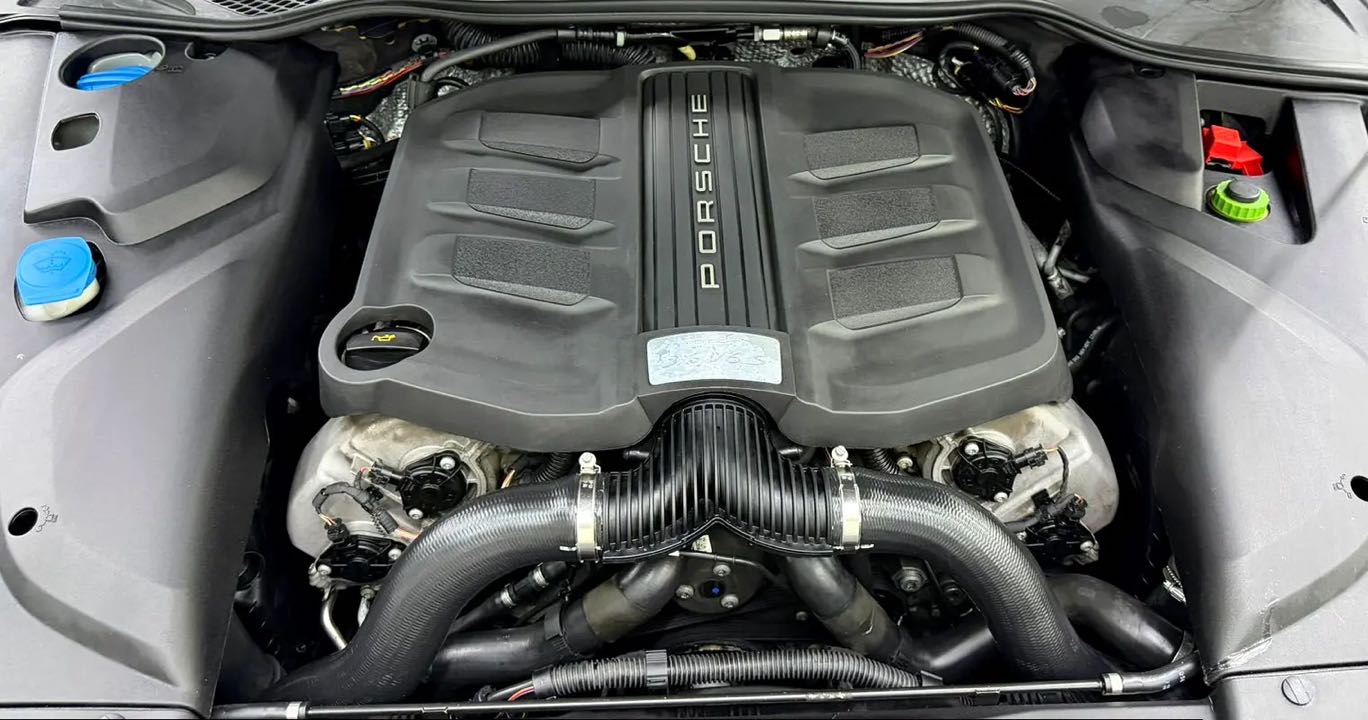 Car Image 2015 PORSCHE CAYENNE S