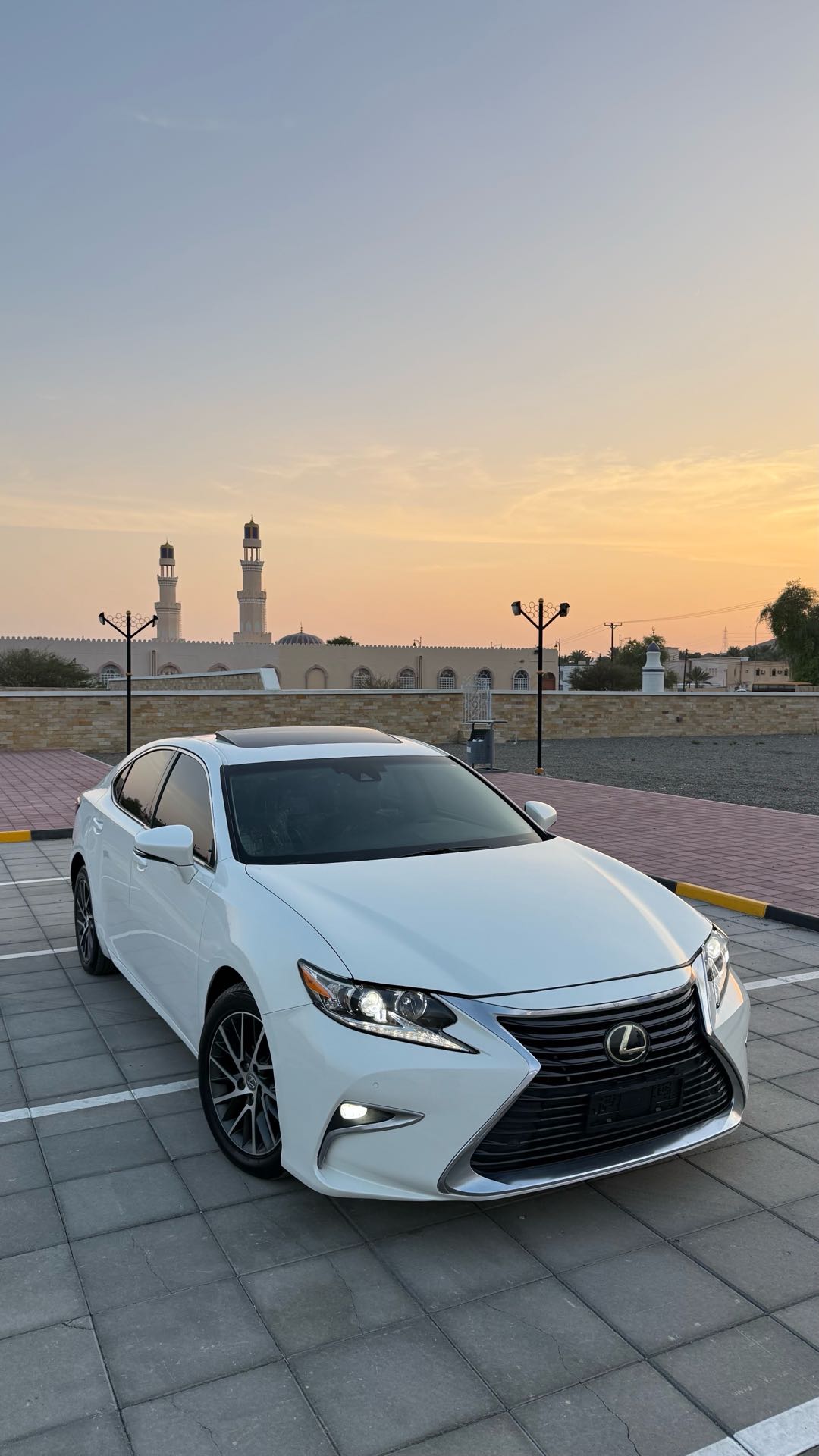 لكزس ES 350 Base 2016