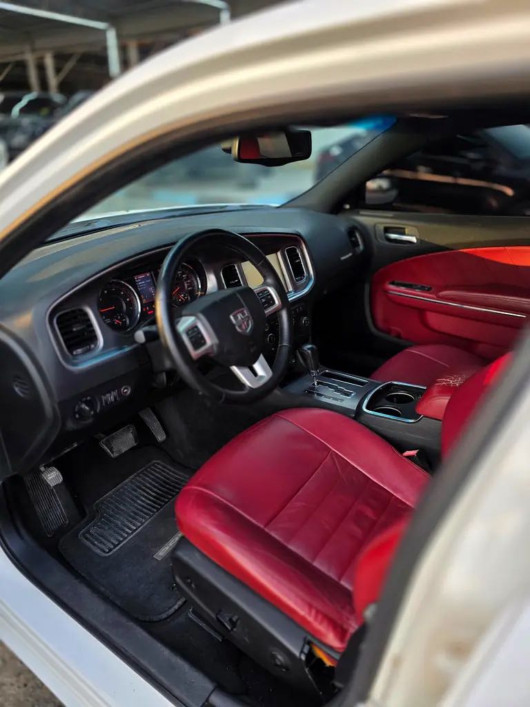 Car Image 2014 DODGE CHARGER R/T