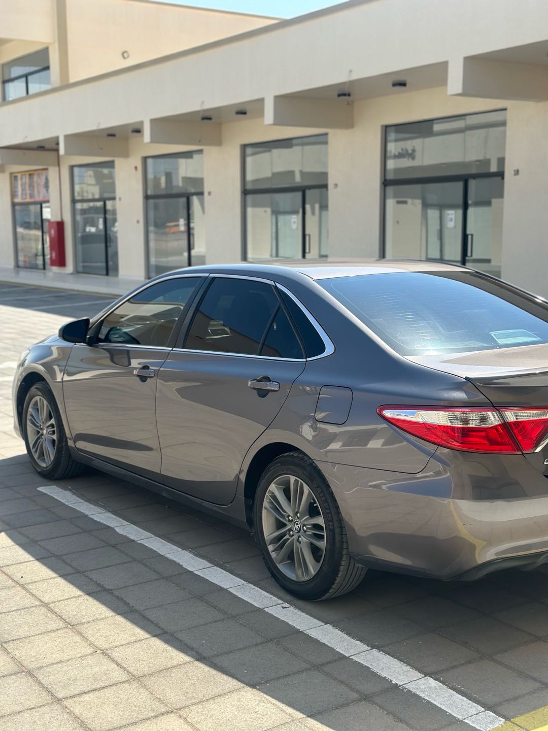 Car Image 2017 TOYOTA CAMRY SE