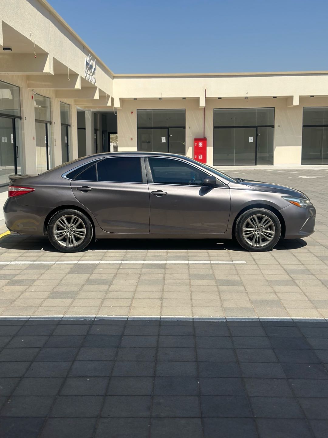 Car Image 2017 TOYOTA CAMRY SE