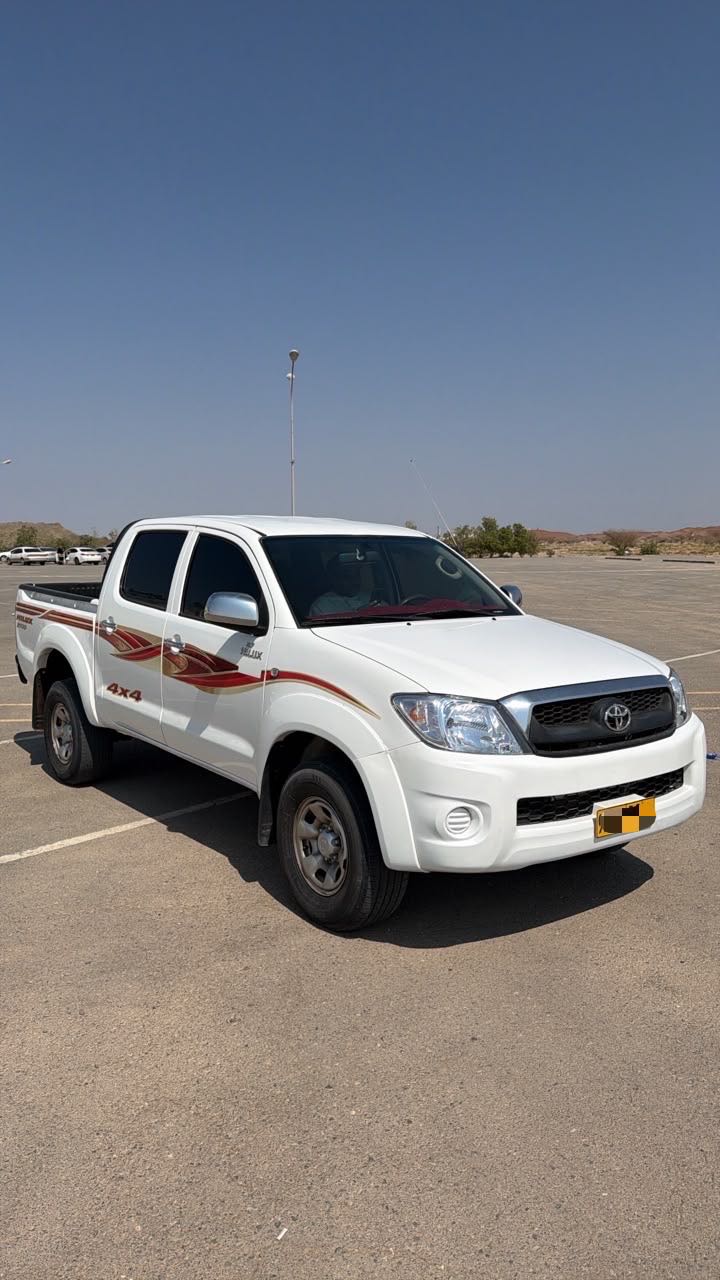 Car Image 2009 TOYOTA HILUX 2.7