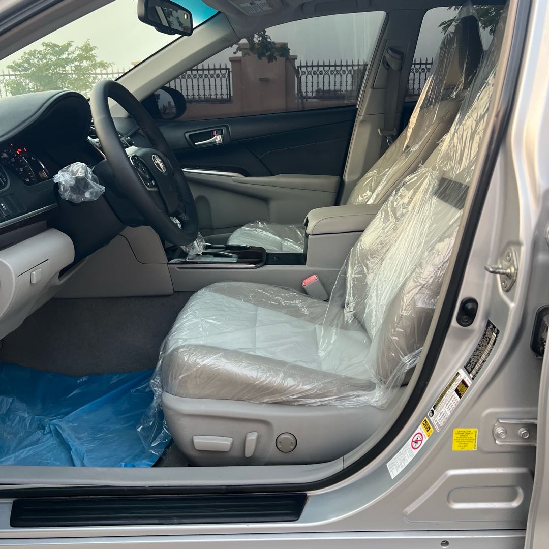 Car Image 2013 TOYOTA CAMRY XLE