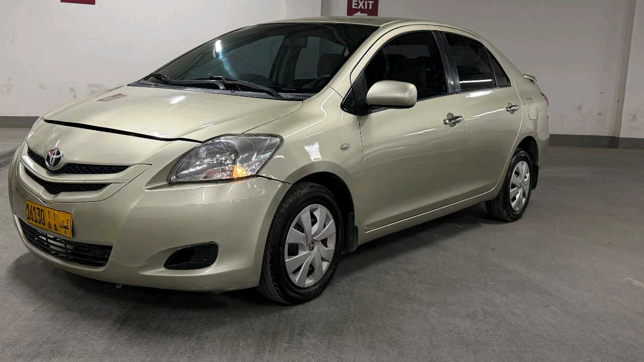 Car Image 2007 TOYOTA YARIS LE