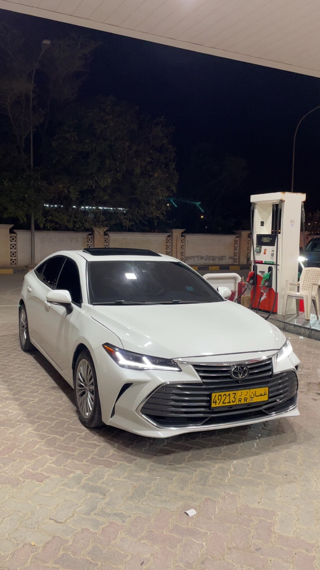 Car Image 2019 TOYOTA AVALON LIMITED
