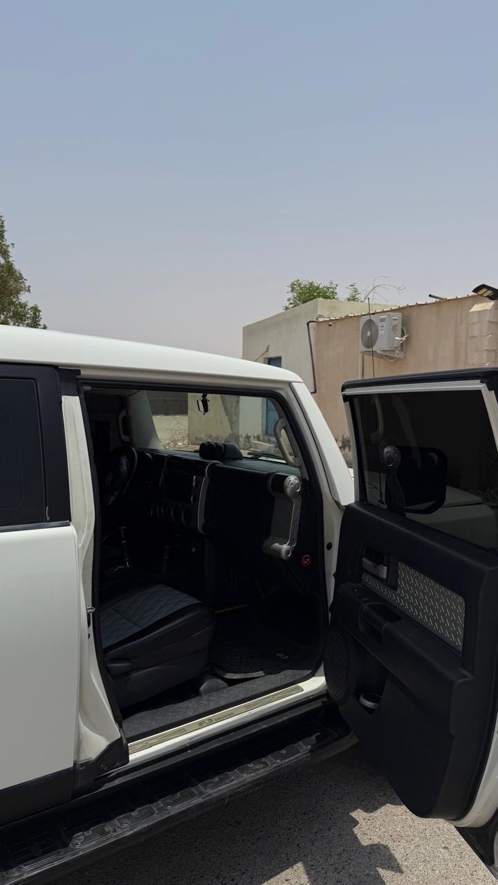 Car Image 2008 TOYOTA FJ CRUISER 