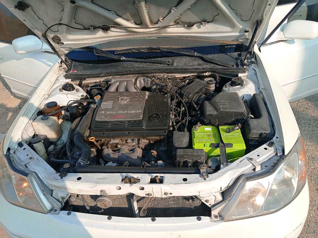 Car Image 2002 TOYOTA AVALON XLS
