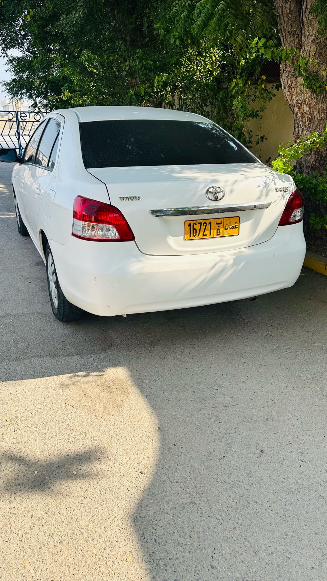 Car Image 2013 TOYOTA YARIS S