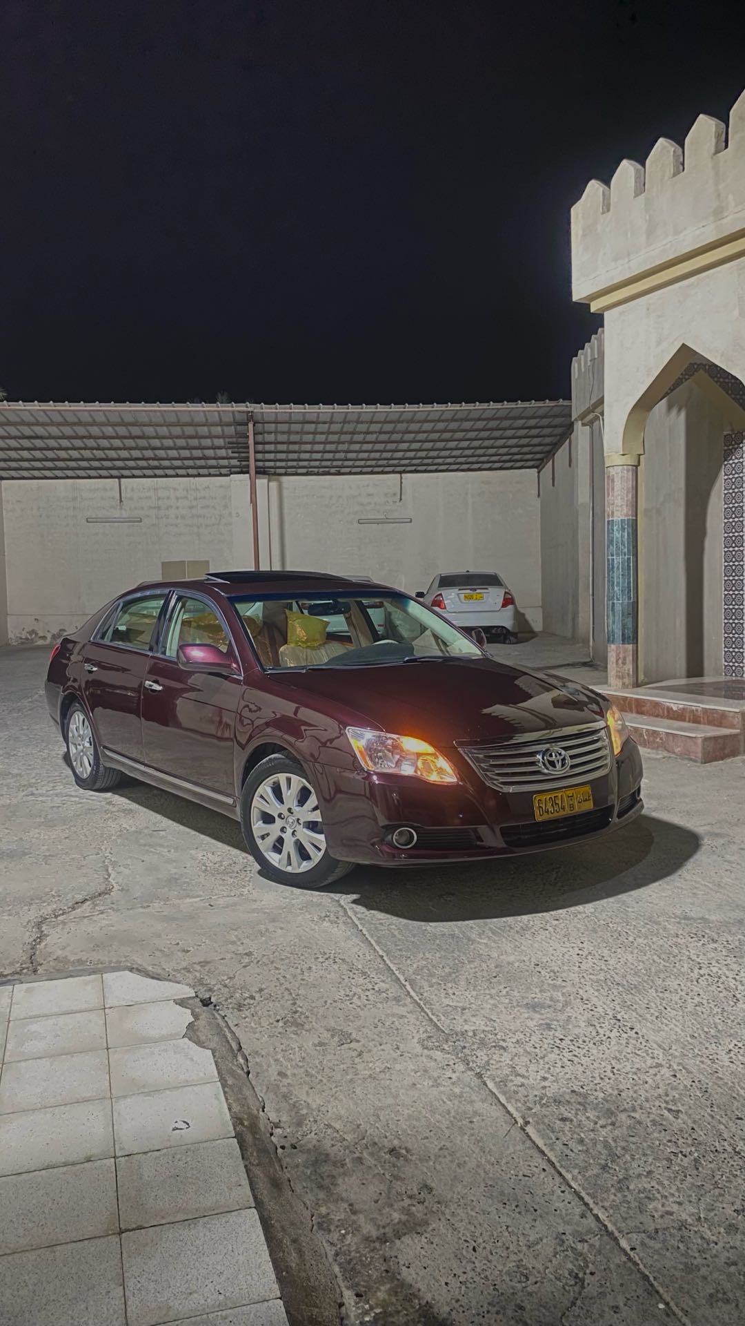 Car Image 2006 TOYOTA AVALON XLS