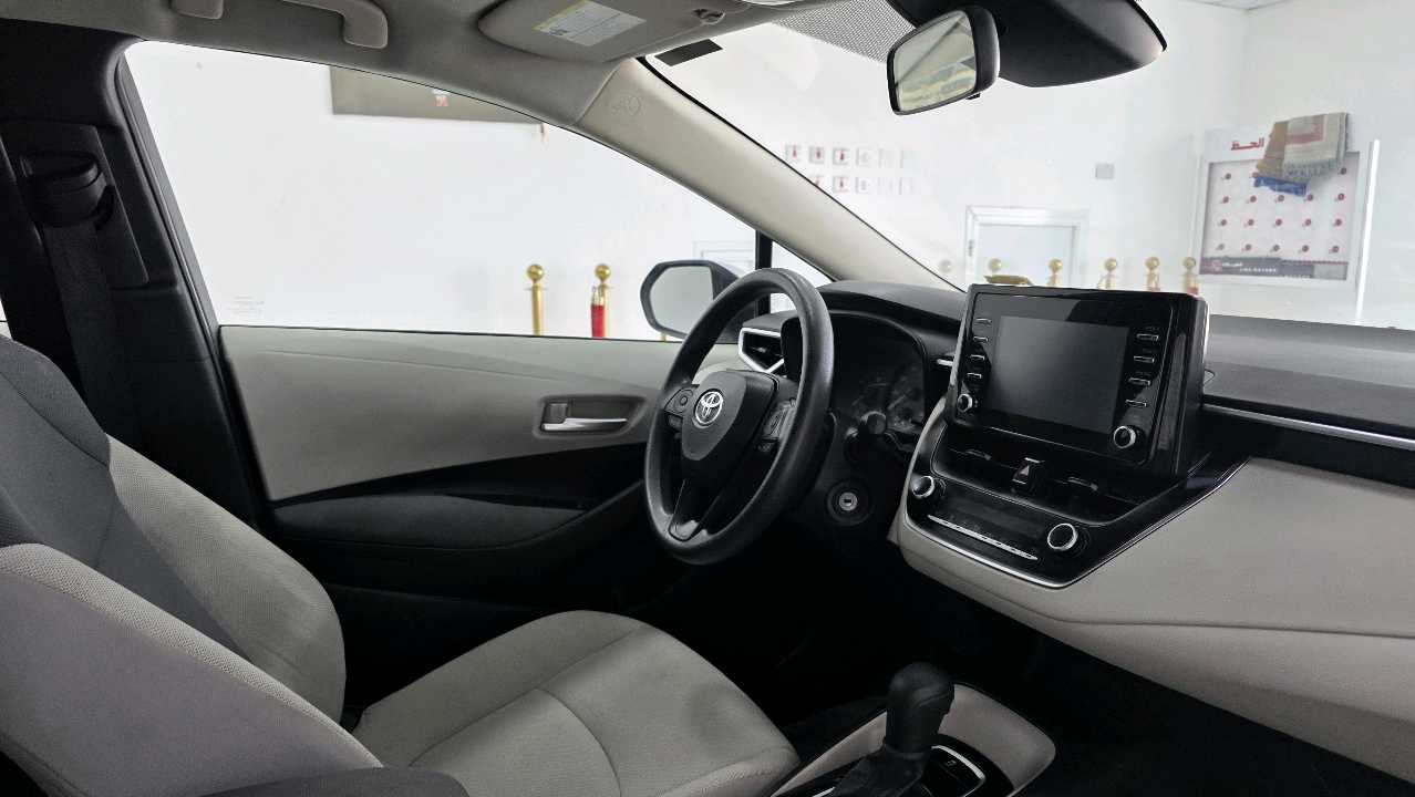 Car Image 2020 TOYOTA COROLLA L