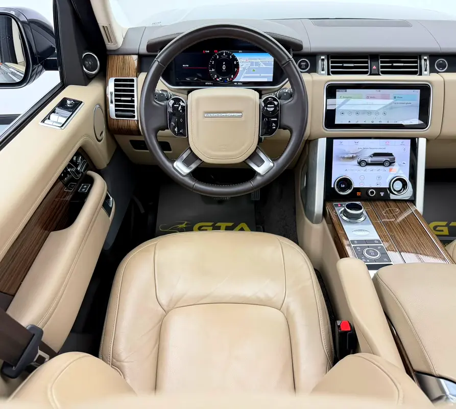 Car Image 2022 LAND ROVER VOGUE HSE
