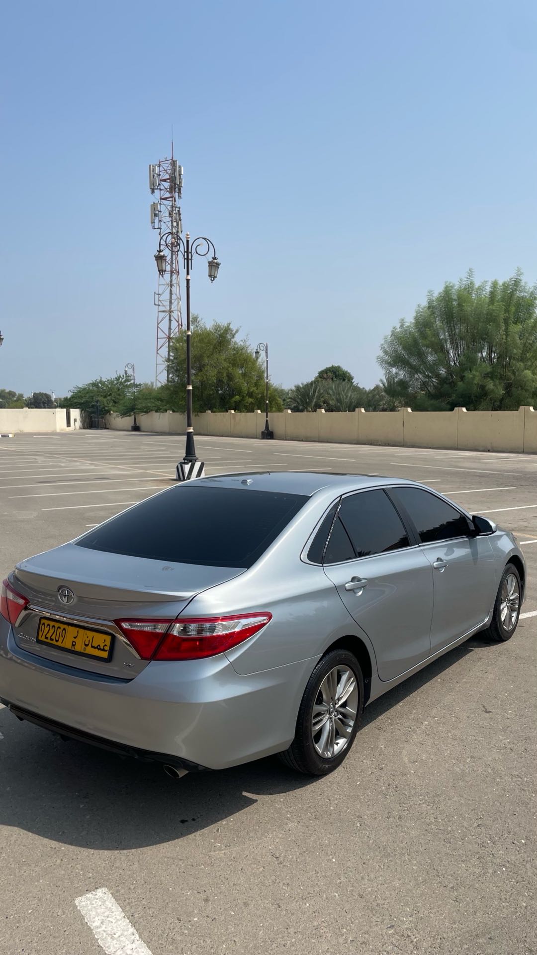 Car Image 2017 TOYOTA CAMRY SE