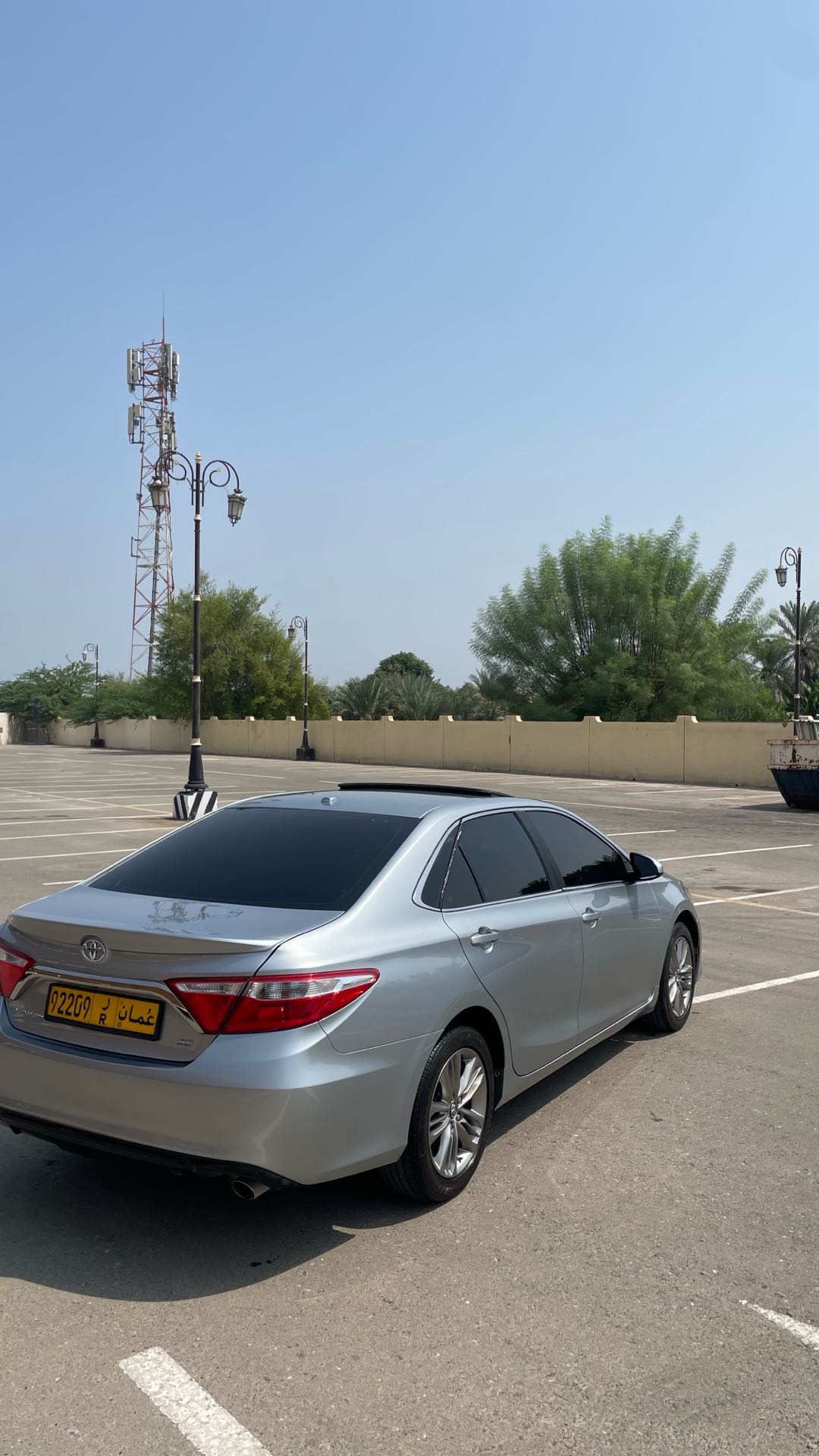 Car Image 2017 TOYOTA CAMRY SE