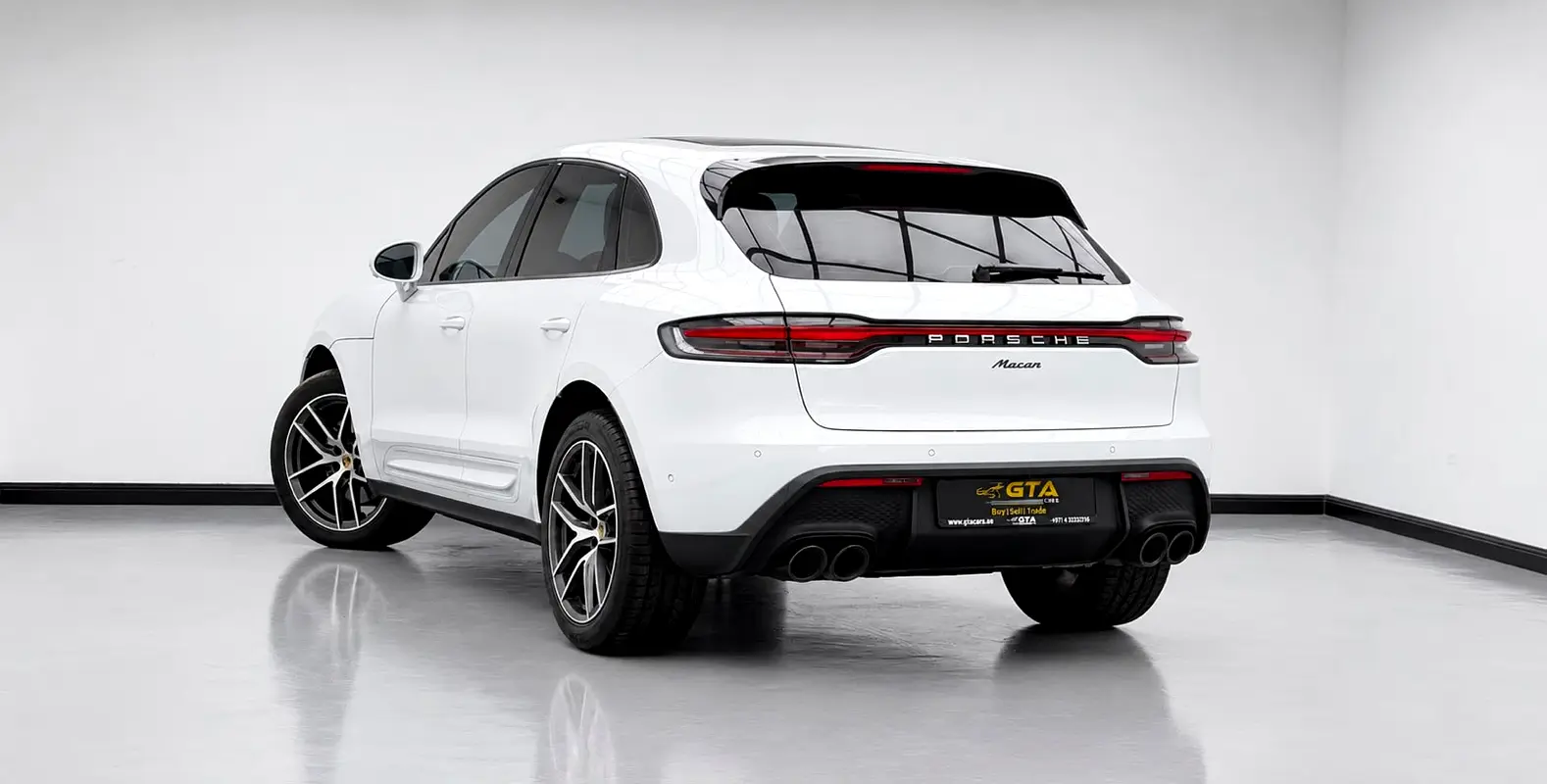 Car Image 2023 PORSCHE MACAN Standard