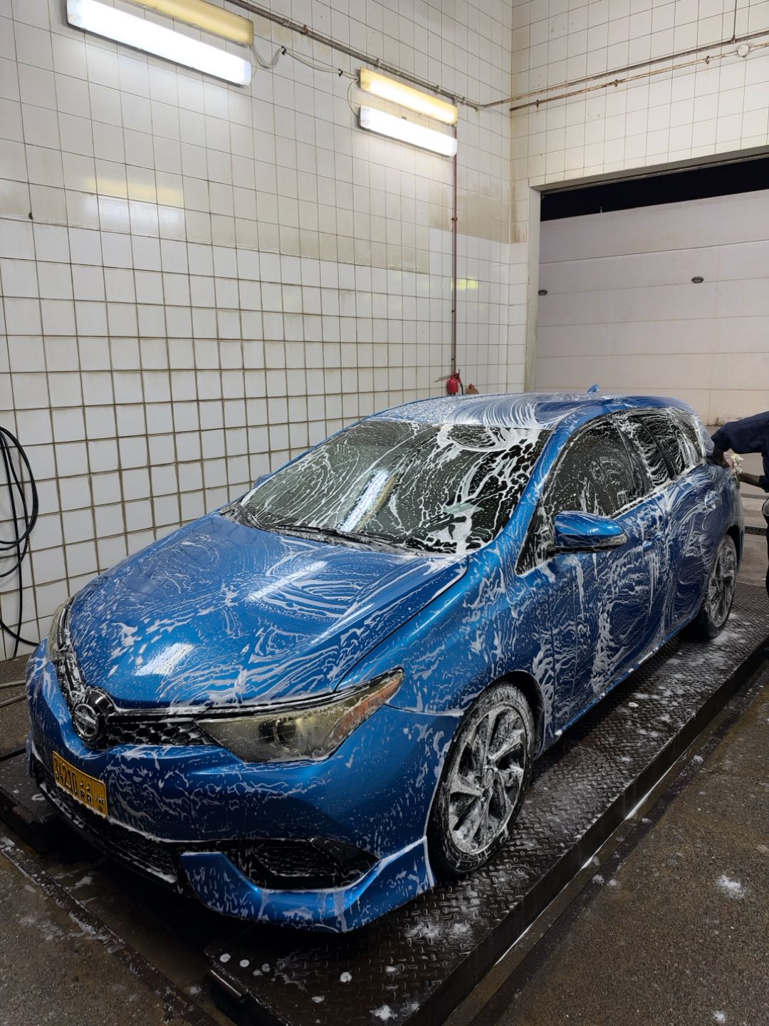 Car Image 2016 TOYOTA COROLLA S