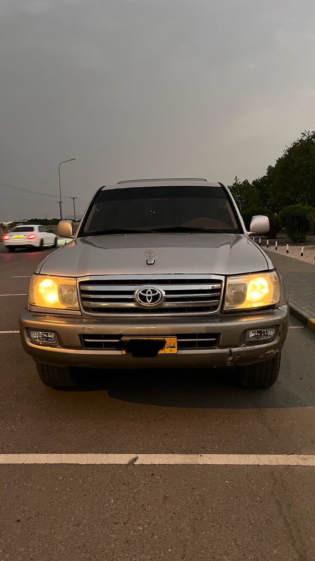 Car Image 1999 TOYOTA LAND CRUISER 