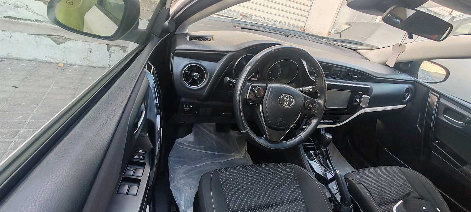 Car Image 2018 TOYOTA COROLLA IM 