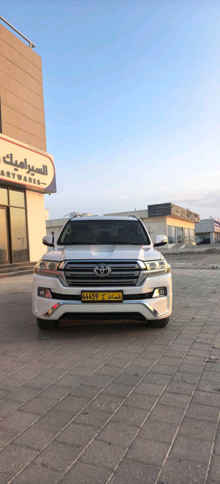 Car Image 2016 TOYOTA LAND CRUISER GX