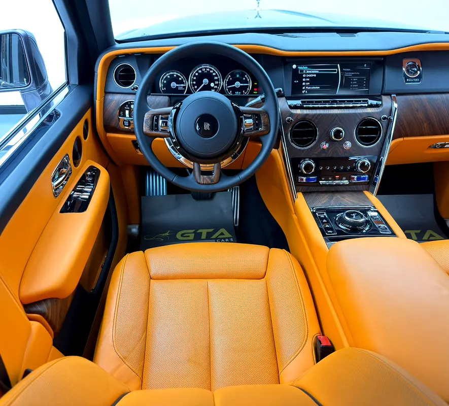 Car Image 2023 ROLLS ROYCE CULLINAN 
