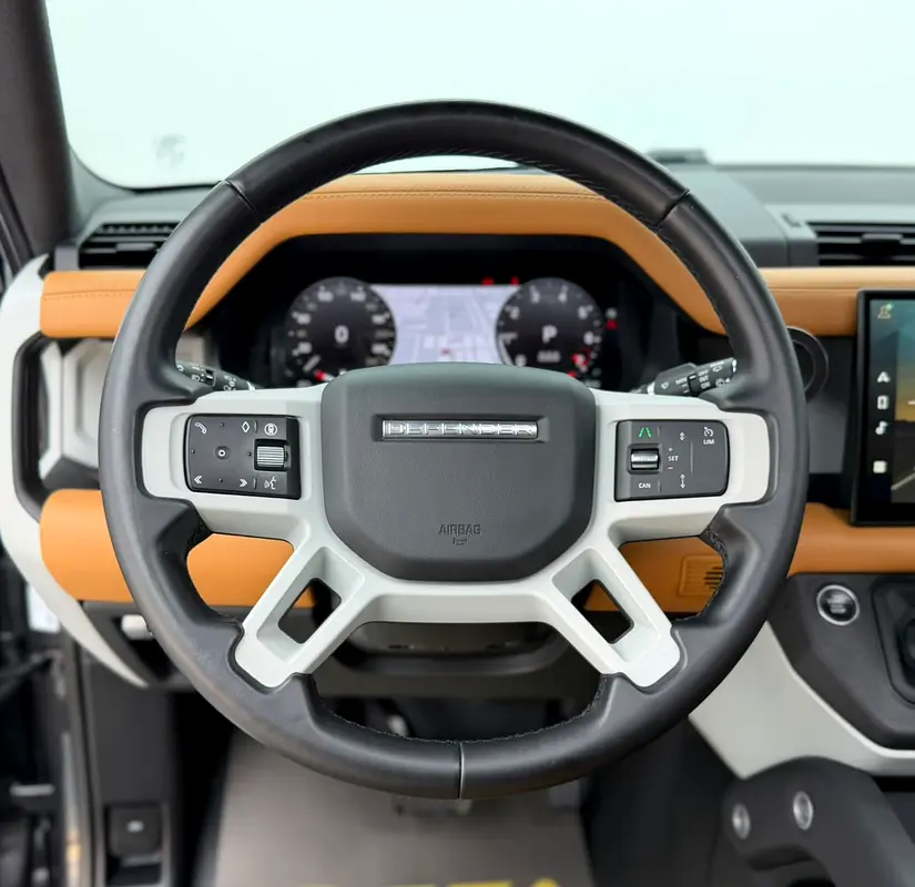 Car Image 2024 LAND ROVER DEFENDER 110 HSE
