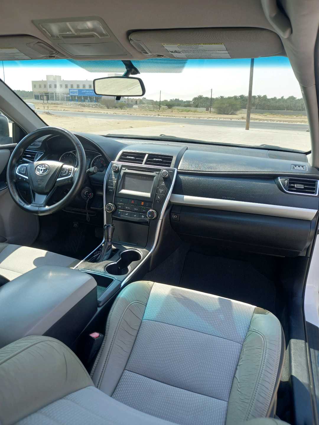 Car Image 2016 TOYOTA CAMRY SE