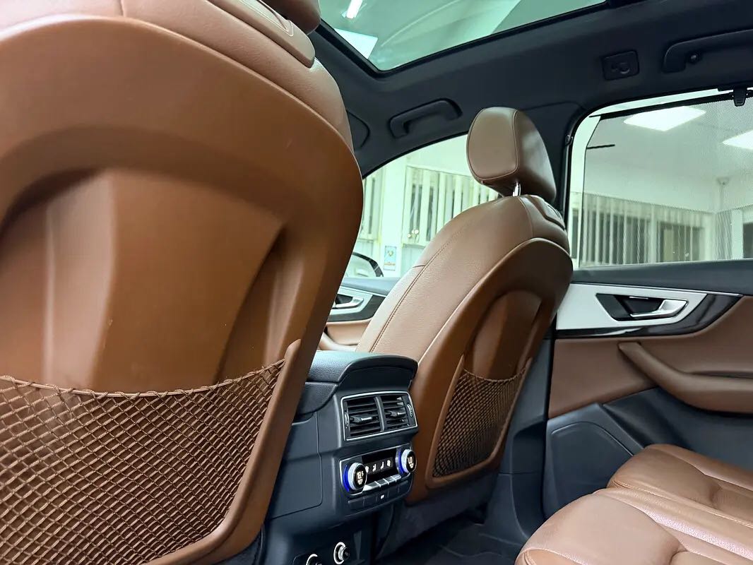 Car Image 2019 AUDI Q7 55 TFSI quattro S line