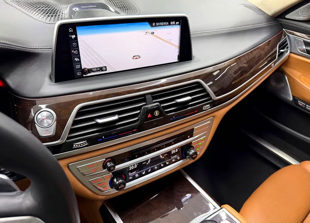 Car Image 2016 BMW 7 SERIES 750