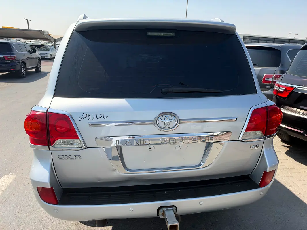 Car Image 2010 TOYOTA LAND CRUISER GX.R